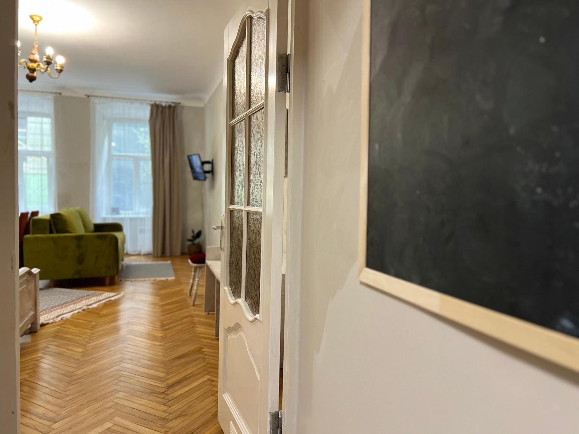 Loft-Style Apt On Virmenska Str Lvov Exteriér fotografie